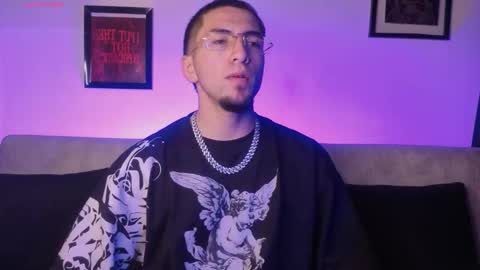 Snapshot of aresmassimox chatting on February 3, 2026, 12:43 pm Mateo online show from February 3, 2026, 12:43 pm