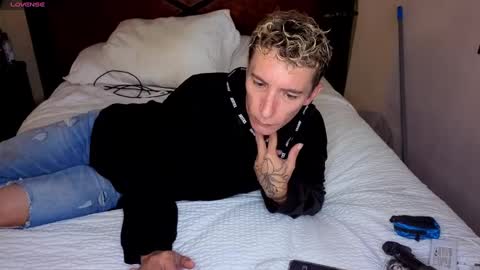 argabright online show from September 9, 2025, 9:53 am