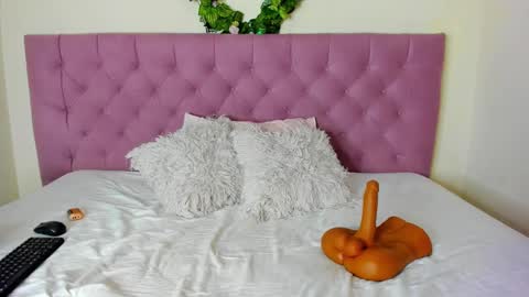 Snapshot of ari_barthon chatting on January 24, 2025, 7:30 am Jessie online show from January 24, 2025, 7:30 am