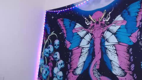 Ahri James online show from March 6, 2026, 12:40 am