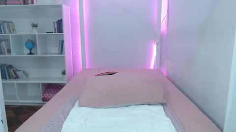 Snapshot of ari_rossee_ chatting on February 20, 2025, 4:07 am    online show from February 20, 2025, 4:07 am