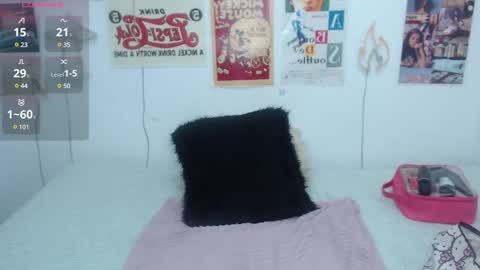 Snapshot of ari_rossee_ chatting on March 12, 2025, 9:56 pm    online show from March 12, 2025, 9:56 pm
