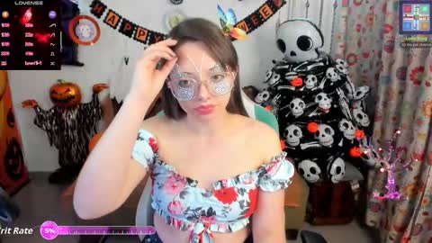 Linda online show from October 10, 2025, 1:26 am