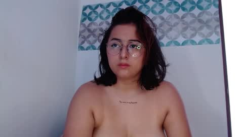 AriaBronw online show from October 6, 2025, 2:14 pm