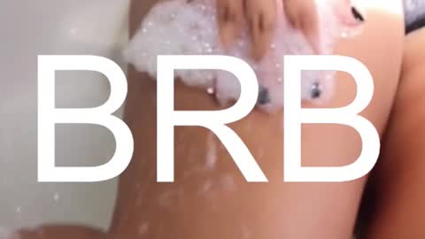 Snapshot of aria_bronw chatting on February 18, 2026, 2:35 pm AriaBronw online show from February 18, 2026, 2:35 pm