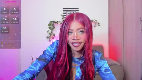 Snapshot of aria_brown_19 chatting on October 17, 2025, 12:47 am ARIA online show from October 17, 2025, 12:47 am