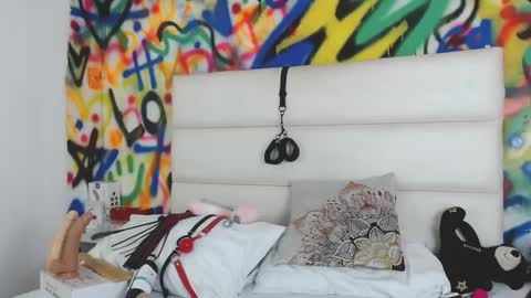 Snapshot of aria_martiin chatting on March 10, 2025, 3:30 pm aria online show from March 10, 2025, 3:30 pm