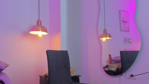 aria_millers1 online show from April 25, 2026, 11:24 am