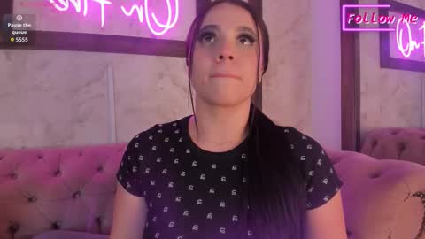 Snapshot of aria_moont chatting on November 15, 2025, 3:19 pm I OOT online show from November 15, 2025, 3:19 pm