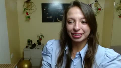 aria_susane online show from May 13, 2026, 12:24 pm