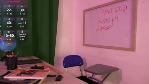 Snapshot of aria_velvet_ chatting on May 26, 2026, 8:38 pm Ariana online show from May 26, 2026, 8:38 pm