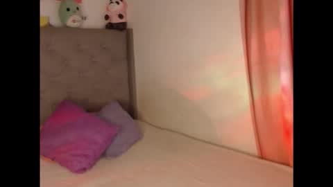 Snapshot of ariadna_martin chatting on November 23, 2025, 5:07 am Ari online show from November 23, 2025, 5:07 am