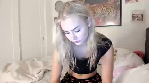 Ariah online show from October 10, 2025, 9:14 pm