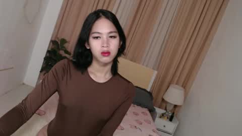 Christine  JorgensenChristmas wish breasts implants  online show from December 24, 2024, 6:11 am