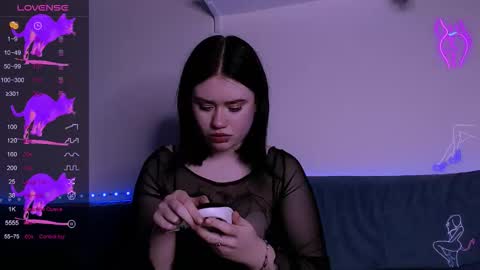 Aria online show from October 21, 2025, 3:24 pm