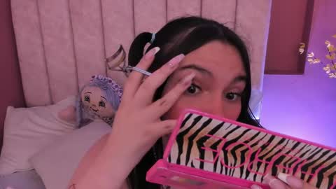 ariana__clauss online show from October 27, 2025, 8:57 pm