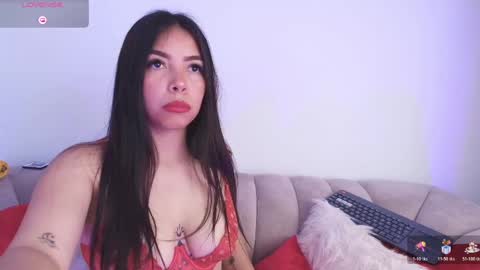 ariana_castillo__ online show from April 9, 2026, 1:05 pm