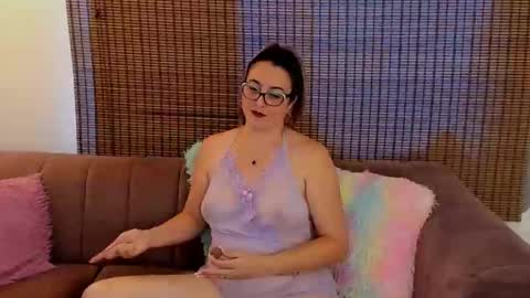 Snapshot of ariana_cross_ chatting on May 11, 2026, 2:45 pm Ariana Cruz online show from May 11, 2026, 2:45 pm
