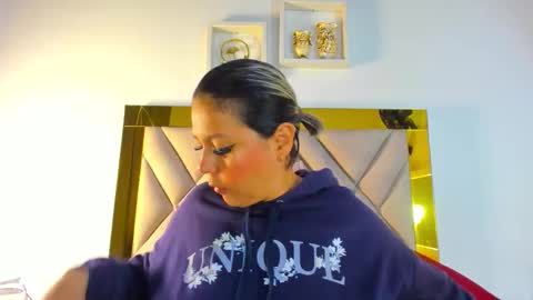 Snapshot of ariana_martins chatting on November 13, 2025, 3:05 am ARI online show from November 13, 2025, 3:05 am