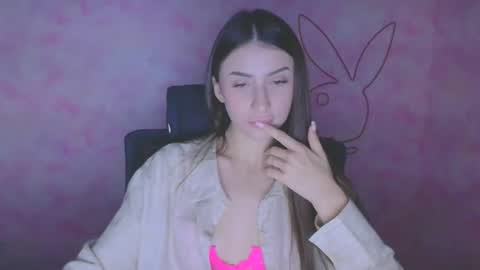 Snapshot of ariana_muur chatting on October 13, 2025, 5:29 am Ariana online show from October 13, 2025, 5:29 am