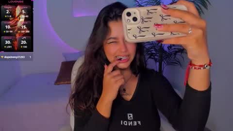 Ariana  online show from November 21, 2025, 12:59 pm