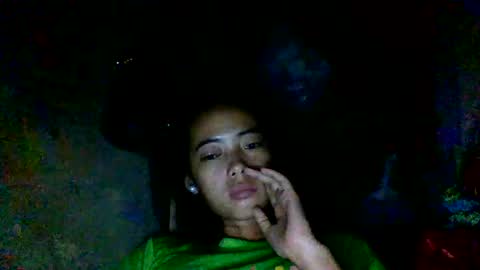 ariana_sweet25 online show from March 2, 2026, 8:04 pm