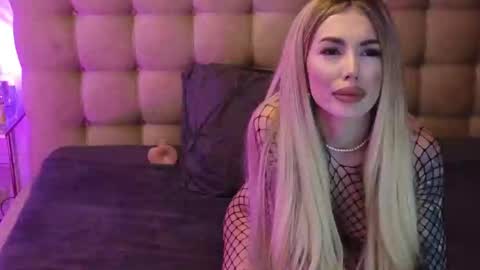 Ariana online show from March 9, 2025, 10:08 pm