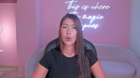 Ariana Dumont online show from July 2, 2026, 11:16 am