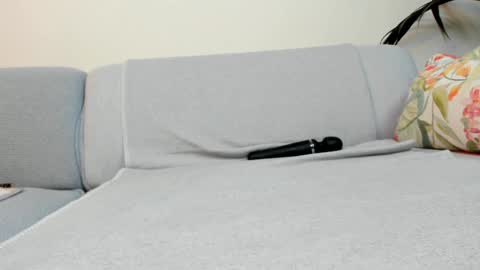 Ariana  Steven online show from January 15, 2025, 12:09 am