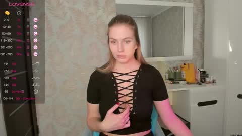 Ariana online show from December 2, 2025, 10:31 am