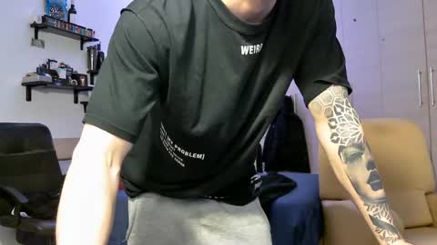 Snapshot of ariancock chatting on February 18, 2025, 8:14 pm Banana online show from February 18, 2025, 8:14 pm