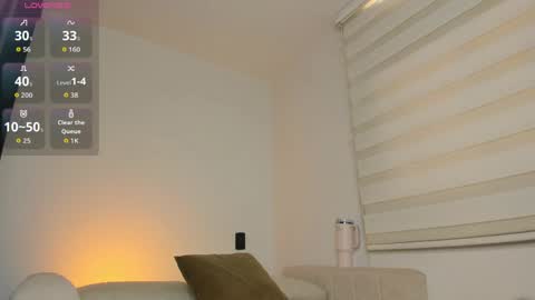 arianna_0 online show from April 18, 2026, 12:53 pm