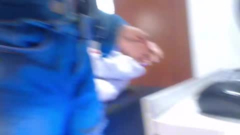 arianna rossi online show from April 1, 2026, 12:28 pm