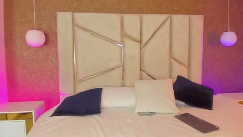 Snapshot of arianna_suarez1 chatting on January 14, 2025, 7:53 pm Arianna online show from January 14, 2025, 7:53 pm