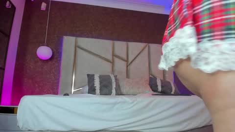 Snapshot of arianna_suarez1 chatting on February 4, 2025, 7:55 pm Arianna online show from February 4, 2025, 7:55 pm