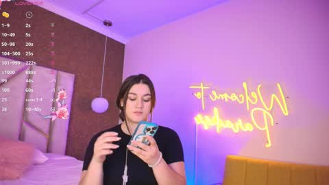 Snapshot of arianna_suarez1 chatting on February 8, 2025, 1:11 am Arianna online show from February 8, 2025, 1:11 am