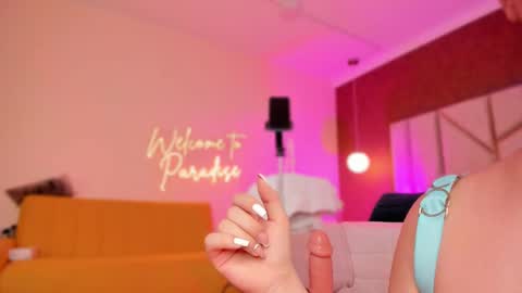 Snapshot of arianna_suarez1 chatting on March 4, 2025, 7:54 pm Arianna online show from March 4, 2025, 7:54 pm