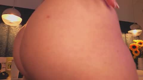 Snapshot of arianna_suarez1 chatting on February 23, 2026, 7:22 pm Arianna online show from February 23, 2026, 7:22 pm