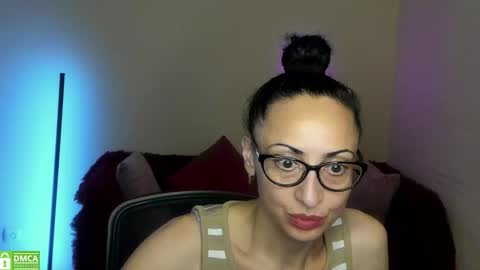 Arianna online show from September 17, 2025, 6:20 pm