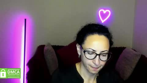 Arianna online show from September 28, 2025, 5:29 pm
