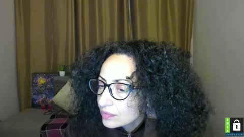 Arianna online show from November 19, 2025, 6:52 pm