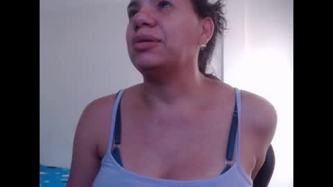 Snapshot of ariannaloovel chatting on November 15, 2025, 5:53 pm ariannaloovel online show from November 15, 2025, 5:53 pm