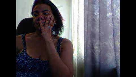 Snapshot of ariannaloovel chatting on January 17, 2026, 4:00 pm ariannaloovel online show from January 17, 2026, 4:00 pm