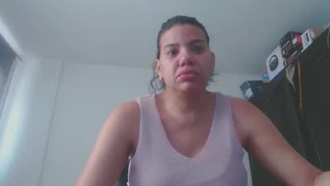 Snapshot of ariannaloovel chatting on February 16, 2026, 4:58 pm ariannaloovel online show from February 16, 2026, 4:58 pm