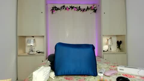 ariannavega_ online show from June 22, 2026, 11:51 am
