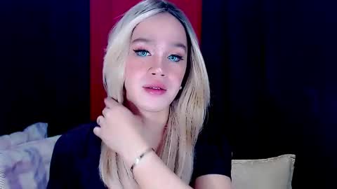 Snapshot of arianne_xoxo777 chatting on December 2, 2024, 12:19 am ARIANNE CUMS  online show from December 2, 2024, 12:19 am