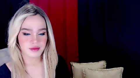 Snapshot of arianne_xoxo777 chatting on December 3, 2024, 8:27 am ARIANNE CUMS  online show from December 3, 2024, 8:27 am