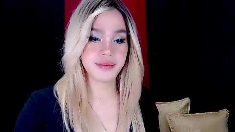 Snapshot of arianne_xoxo777 chatting on January 16, 2025, 2:19 pm ARIANNE CUMS  online show from January 16, 2025, 2:19 pm