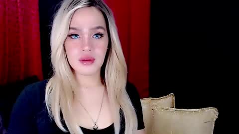 Snapshot of arianne_xoxo777 chatting on January 23, 2025, 6:28 am ARIANNE CUMS  online show from January 23, 2025, 6:28 am