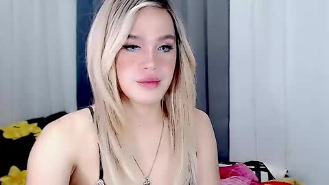 Snapshot of arianne_xoxo777 chatting on February 23, 2025, 10:09 pm ARIANNE CUMS  online show from February 23, 2025, 10:09 pm